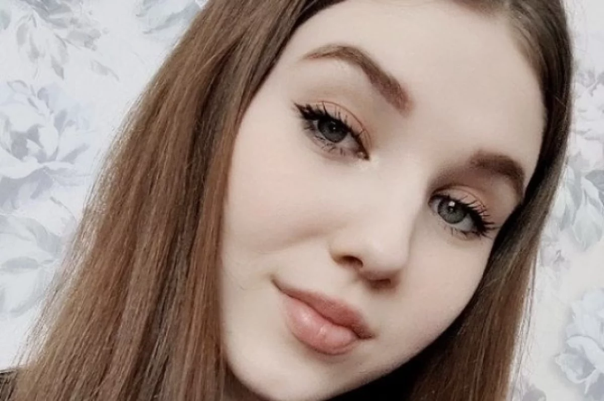 Погибшую на заборе в Перми 18-летнюю девушку похоронили рядом с бабушкой