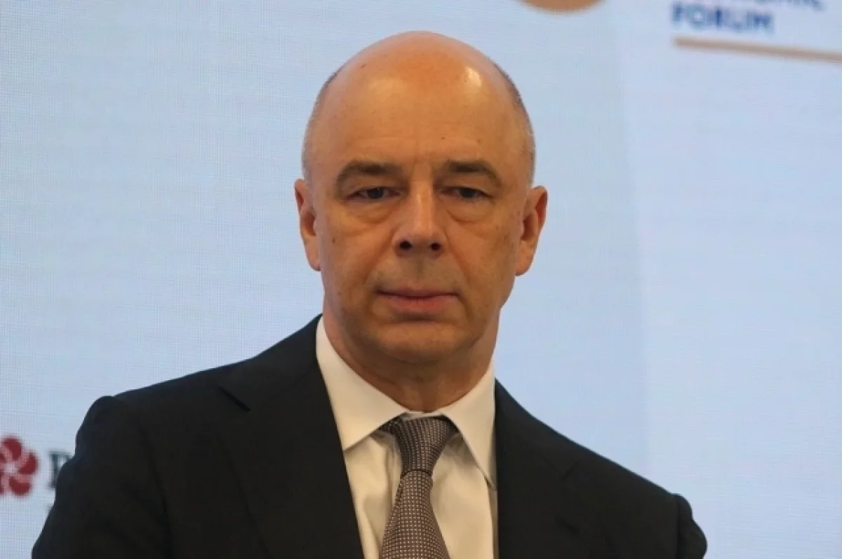 Силуанов объяснил смех на совещании с Путиным позитивным характером встречи