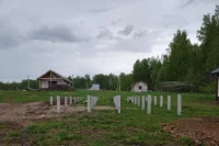 У многих дольщиков на месте готового дома - только сваи. 