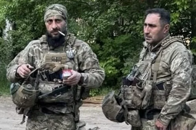Давид Гогадзе и Бесо Ломидзе (справа). 