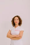 1. Алёна Барлукова, 42 года. Воспитывает четверых детей. Агент по недвижимости и сертифицированный инструктор программы Zumba фитнес! Девиз по жизни: люби себя, сияй, танцуй, кайфуй!