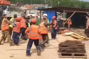 Автор видео кричал, что нельзя драться, но его никто не слушал