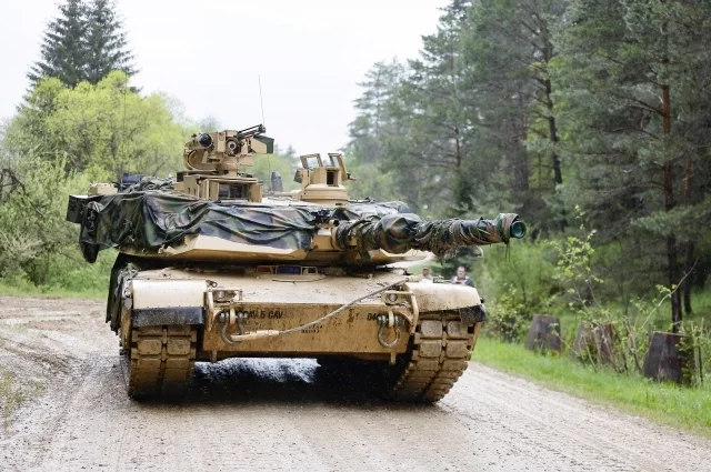Австралия отгрузила Киеву партию стареньких Abrams М1А1.