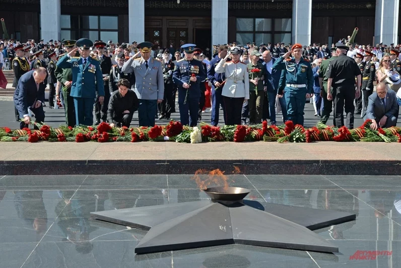  ⁠На шествии присутствовали представители государственных органов.