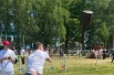 Метание булавы весом около 15-20 кг