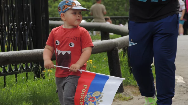 Дети тоже прониклись духом праздника.