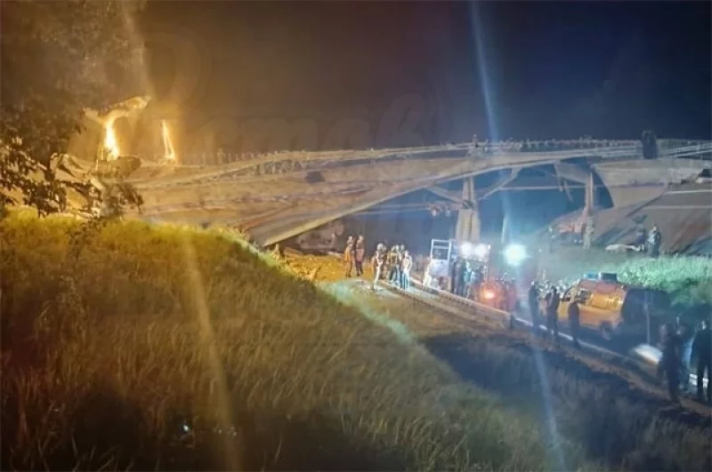 «Первый вагон улетел». Потерпевший крушение поезд был набит вахтовиками