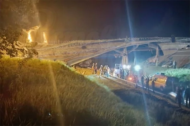 В Выгоничском районе Брянской области произошло обрушение моста.