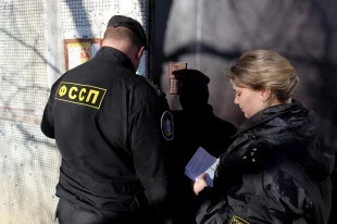 Выставили напоказ. Сработает ли «доска позора» для неплательщиков алиментов?