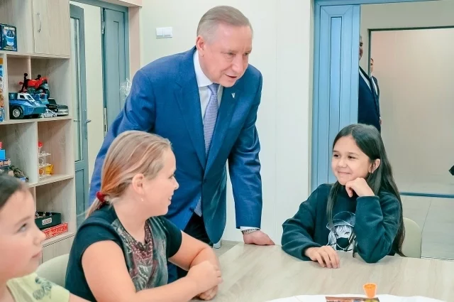 Свои пожелания дети могут сказать губернатору напрямую.