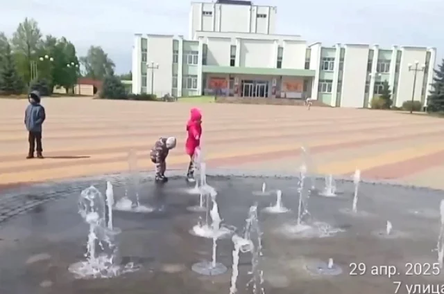 Тот самый фонтан, где произошло ЧП, открыли в апреле этого года.