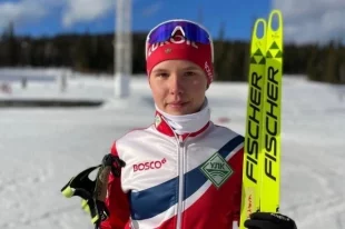 Алина Пеклецова входит в юниорский состав сборной России по лыжным гонкам.