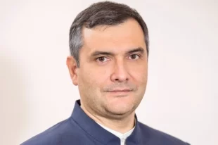 Марсель Мансурович пришёл в кресло министра в марте 2023 года, сменив скоропостижно скончавшегося Марата Садыкова.
