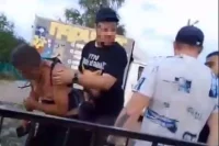 В хуторе Денисов приезжая молодёжь жестоко избила пенсионера.
