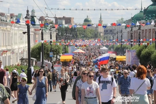 День России в Омске в 2025 году обещает быть насыщенным.