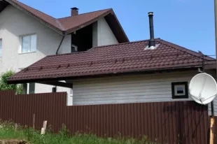 Частный двухэтажный дом, в котором жил глава города, нашёл корреспондент sibnovosti.ru.