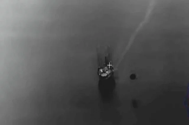 Ракетный удар по буровой установке ВСУ в Черном море.