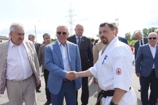 «Мы провели глубокий анализ проблем массового спорта с общественными и спортивными организациями, собрали множество дельных предложений», - заявил координатор Совета законодателей ПФО Евгений Люлин.