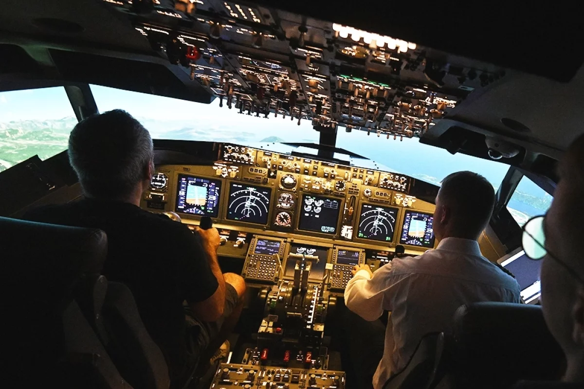 «Автомастерская дома». Пилот Смирнов рассказал о проблемах компании Boeing