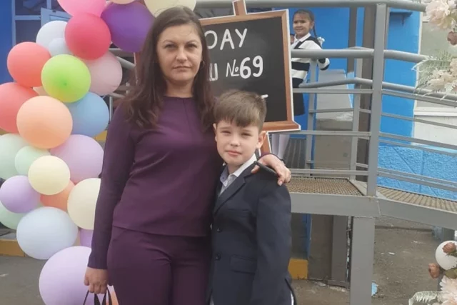 Весь Оренбург сейчас обсуждает жуткую гибель 11-летнего Алеши Н. (имена всех несовершеннолетних изменены) от ожогов 95% поверхности тела.