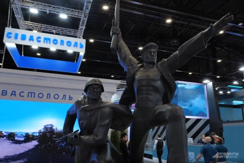 Форум ПМЭФ 2025 в Санкт-Перербурге.. Стенд Севастополя.