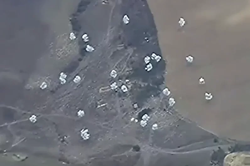 Потери противника более 70 военных и 10 автомобилей. 