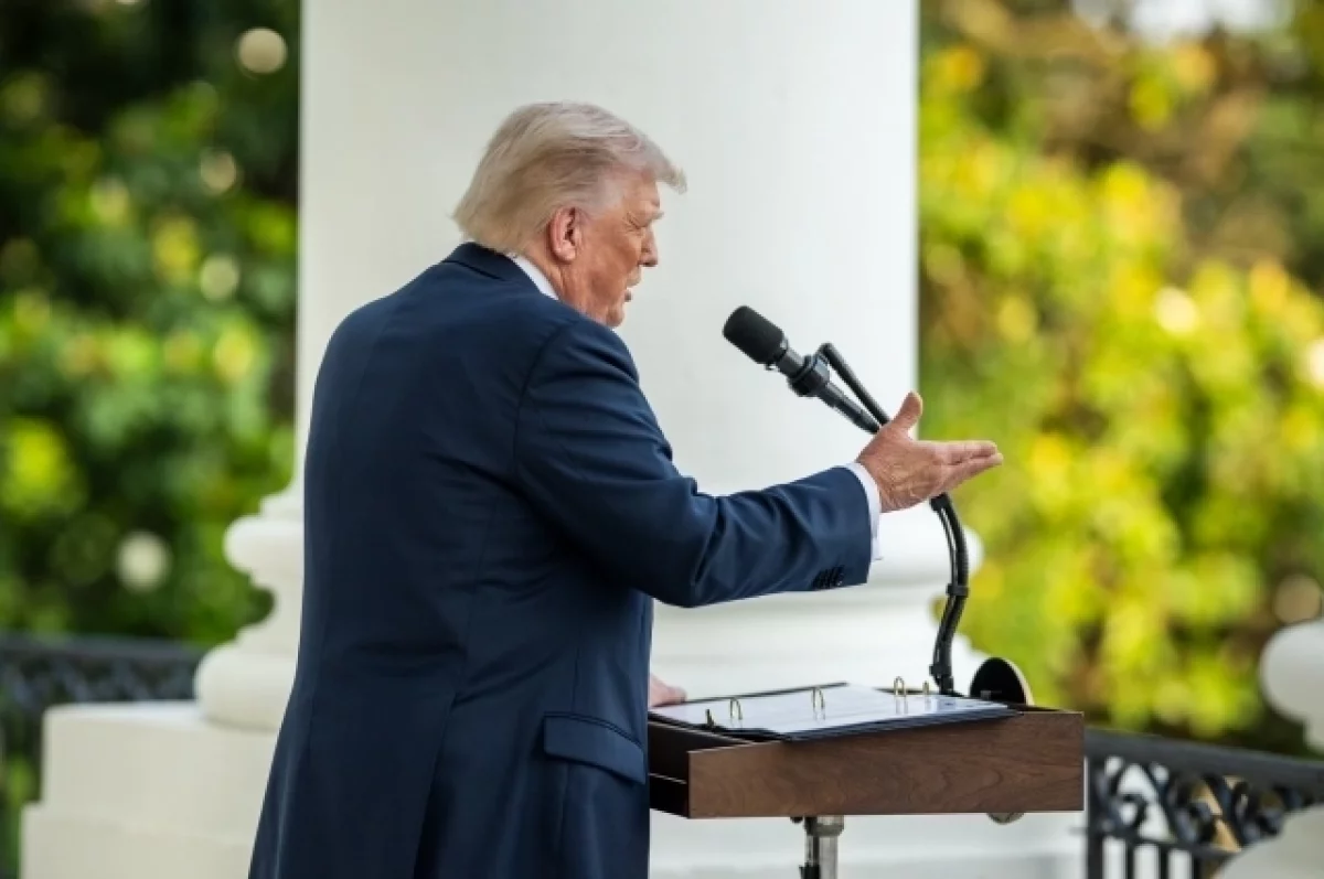 Трамп не намерен отвечать на удары Ирана по военным базам США