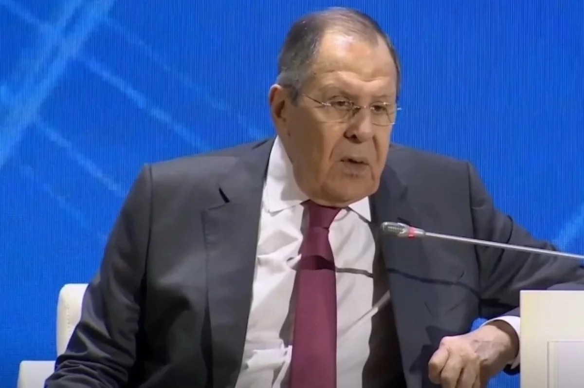 Лавров: Запад использует производство оружия на Украине как прикрытие для военных поставок