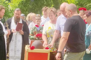 Родные воина Николая Жарова спустя 83 года смогли проститься с близким человеком.