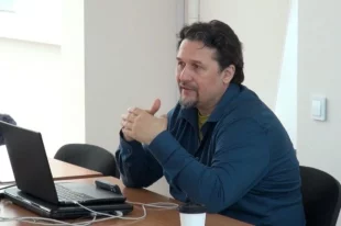 Первые результаты анкетирования представил урбанист Святослав Мурунов.