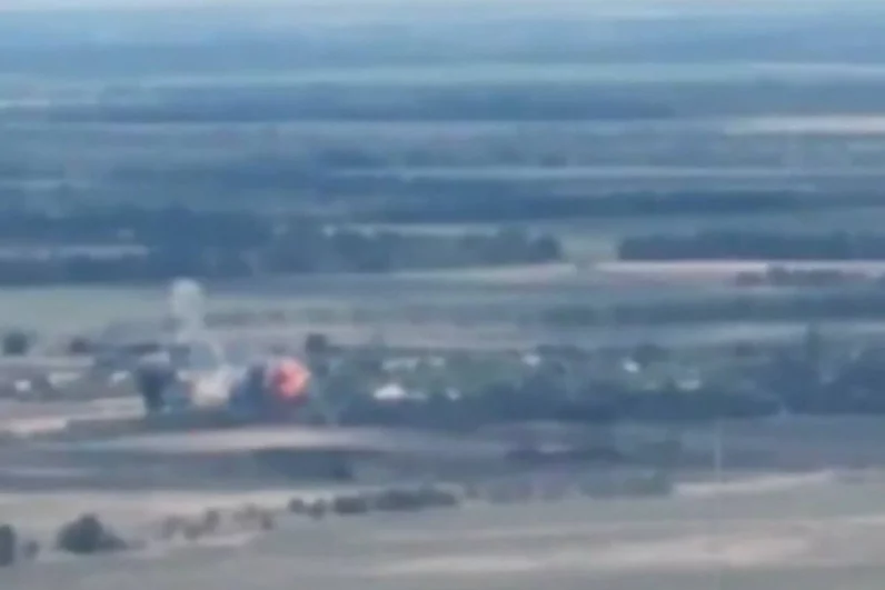 Удар российской бомбой ФАБ-1500 по боевикам ВСУ.