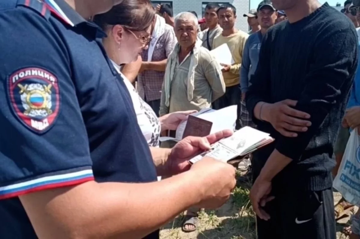 29 иностранцев покинут России по итогам рейда «Нелегал» в Алтайском крае