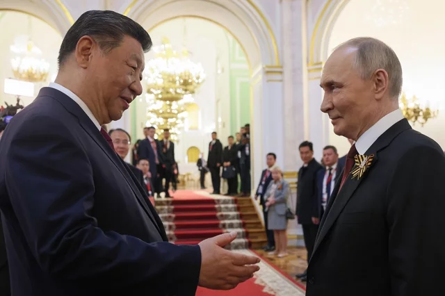 Владимир Путин и председатель КНР Си Цзиньпин. 