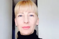 Елена Ито.