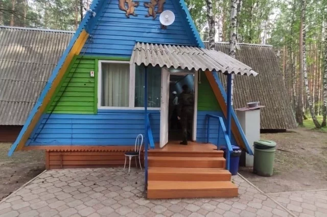В лагере продолжаются проверки.