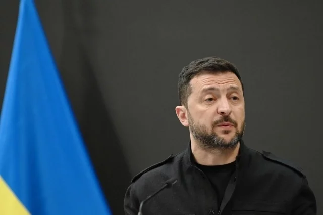 По словам эксперта, Киев будет сидеть без поддержки минимум до сентября этого года.