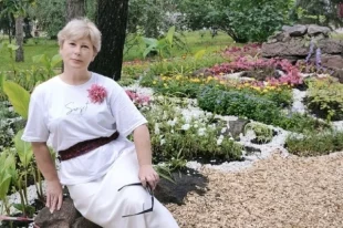 Сегодня Дина находится в ремиссии, ведёт активную жизнь и является равным консультантом.