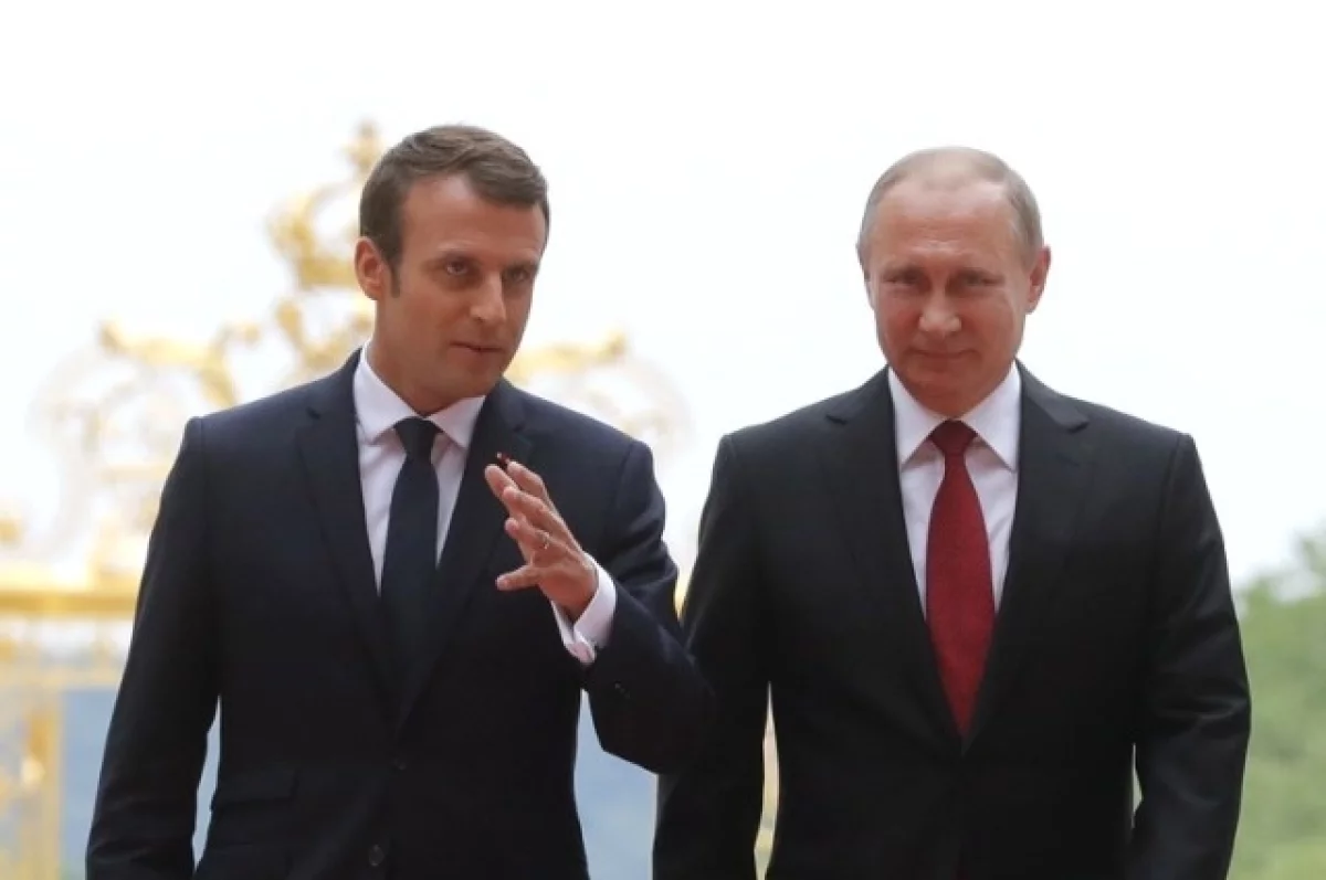 Блохин заявил о возможности нового телефонного разговора Путина и Макрона