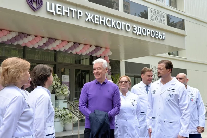 В понедельник, 7 июля в Москве открылось шесть центров женского здоровья. Сергей Собянин посетил один из них - – Центр женского здоровья ГКБ №67 им. Л.А. Ворохобова.
