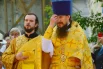 Священнослужители помолились о благословении людей в День семьи, любви и верности.