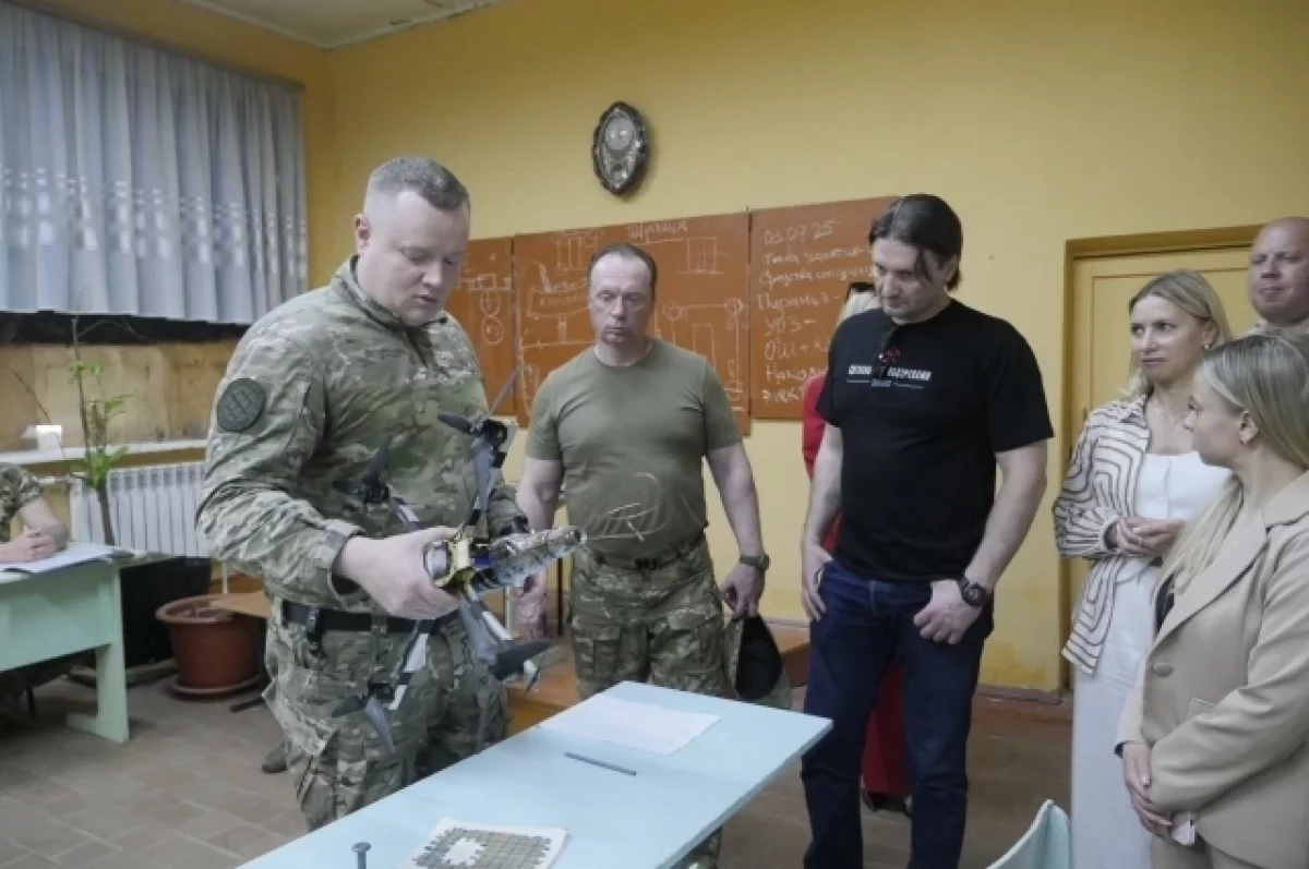 Эдгард Запашный навестил бойцов бригады БАРС-Брянск