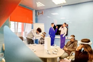 Как всегда, нужны специалисты с серьёзными знаниями, хотя компании готовы и сами всему обучить кандидата. Но основная потребность сейчас – в рабочих профессиях.