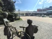 Она воплощает собой первую любовь и ожидание прекрасного будущего.