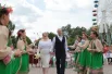 Счастливые молодожёны.