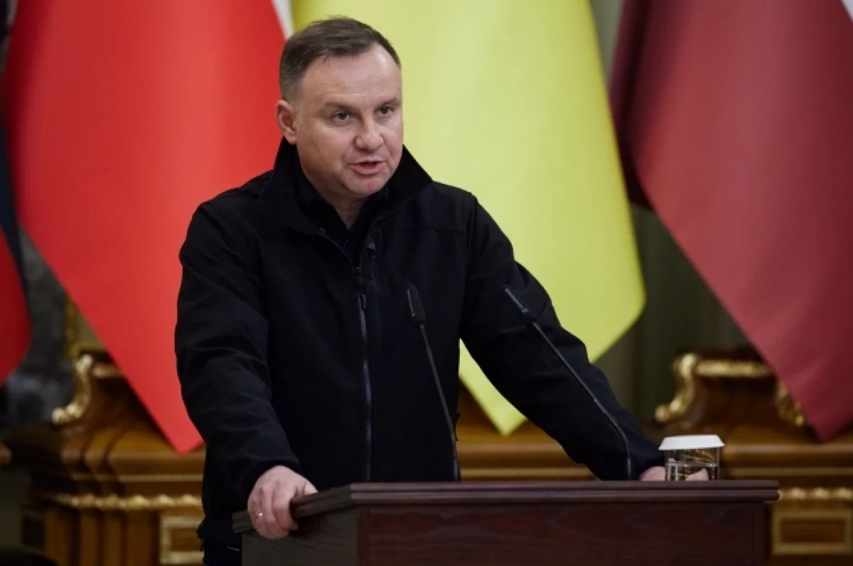 Политолог Безека объяснил угрозы президента Польши Дуды закрыть Жешув