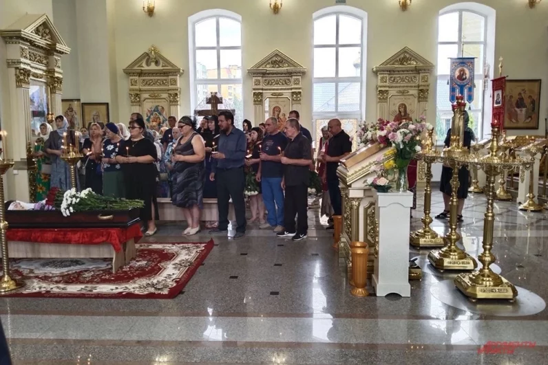 Прощание с пятилетним Толей.