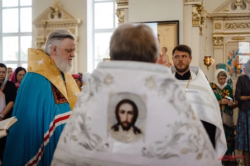 Прощание с пятилетним Толей.