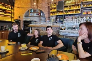 Актёры театра на