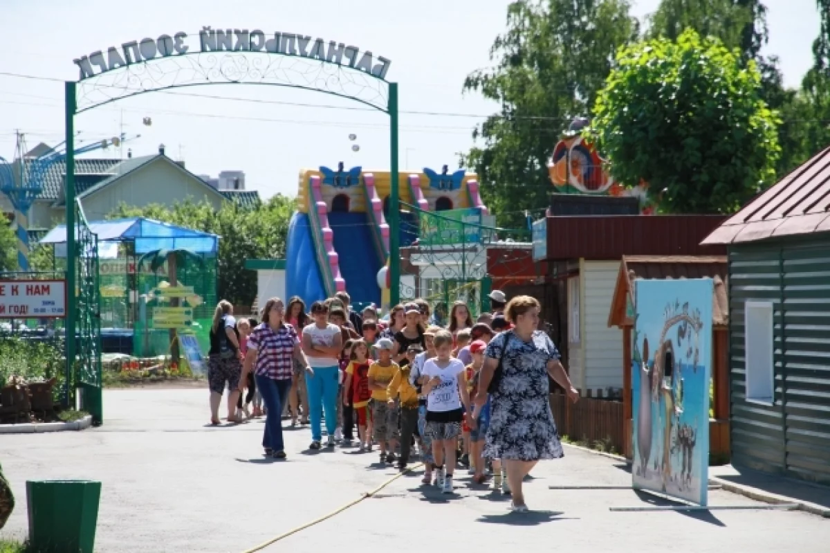 В зоопарке Барнаула показали подросшую Матрешку