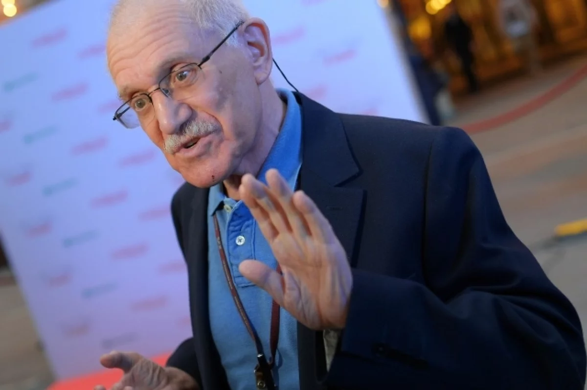 Умер Александр Митта — легендарный режиссер «Экипажа» и «Сказ про то, как царь Пётр арапа женил»